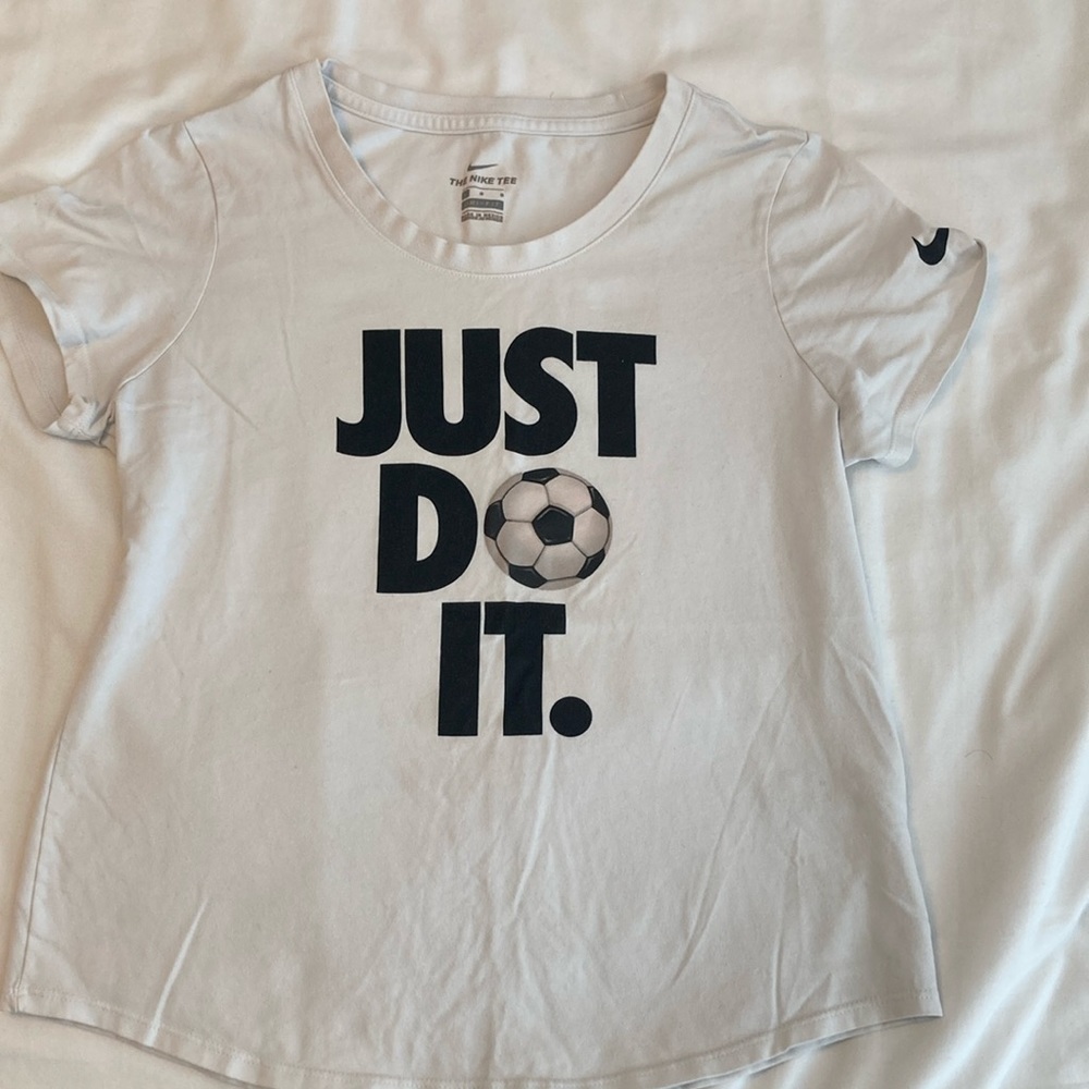 Nike just do it soccer shirt size large